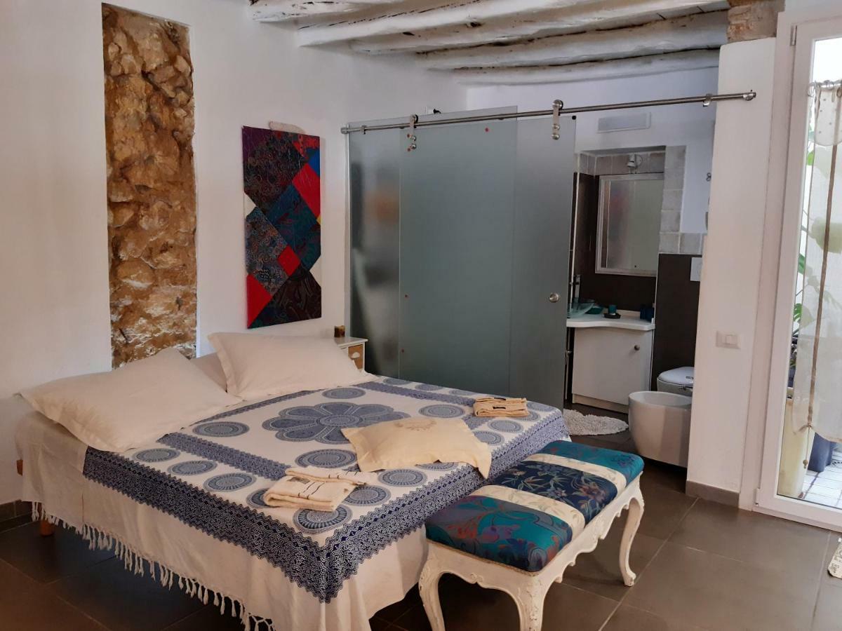 Cozy Loft In The Heart Of Cagliari Villa Екстериор снимка